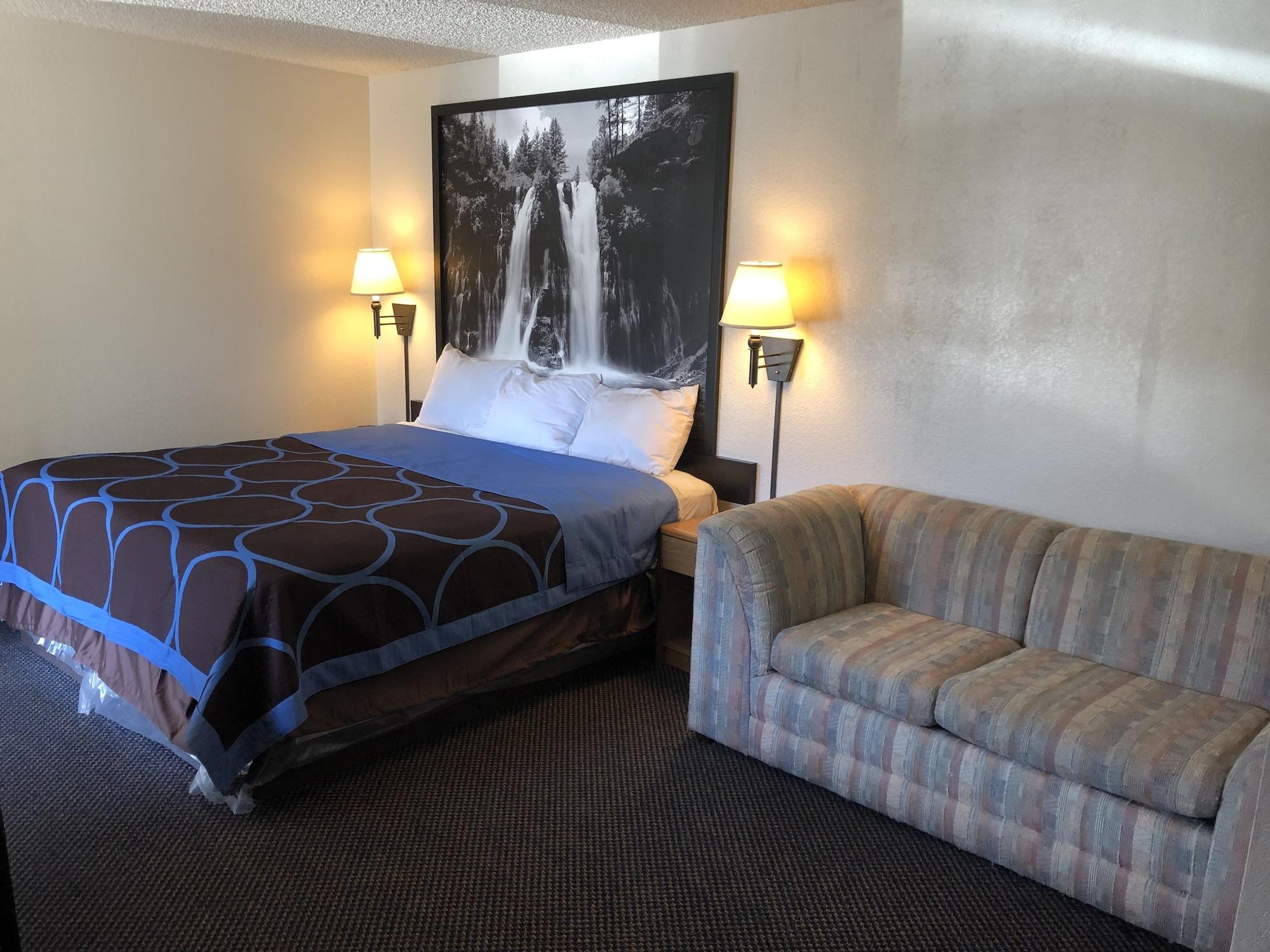 Super 8 By Wyndham Red Bluff
