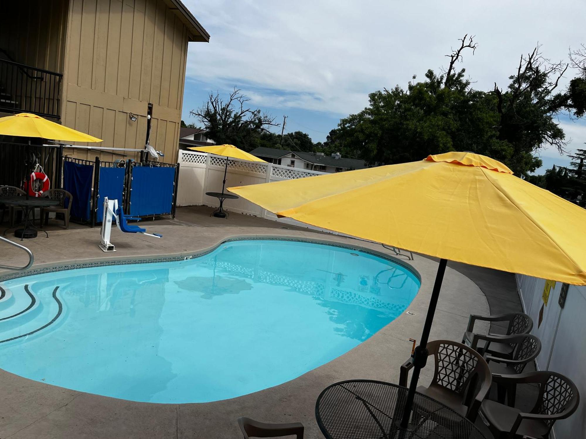 Super 8 By Wyndham Motel Red Bluff