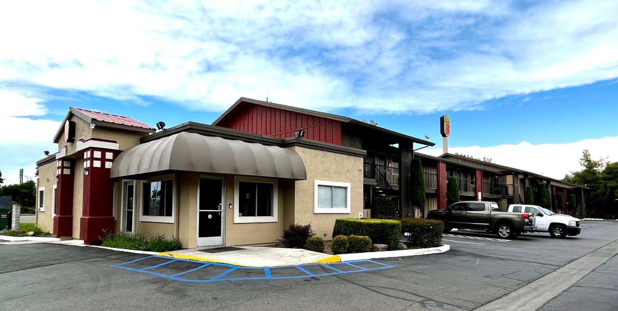 Super 8 By Wyndham 2*